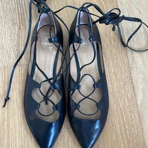 Banana republic lace up black flats